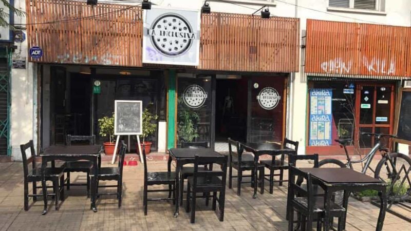 Jóvenes abren el primer restaurante inclusivo en Ñuñoa