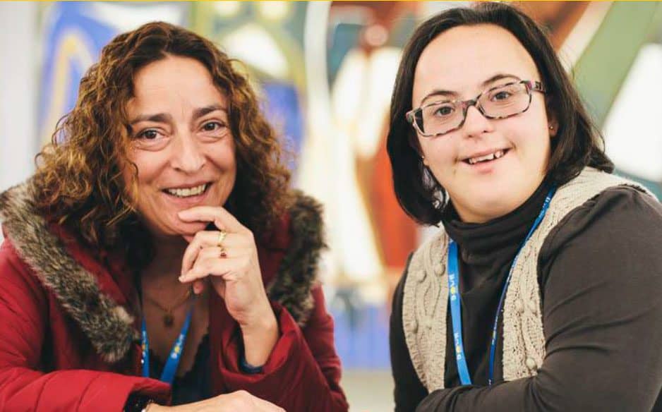 dos mujeres