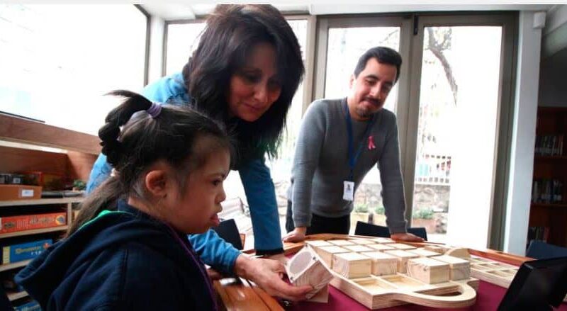 Habilitan biblioteca para lectores en situación de discapacidad en Lo Barnechea