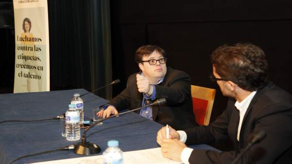 Pablo Pineda defiende que «las empresas y la sociedad salen ganando cuando se normaliza la discapacidad»