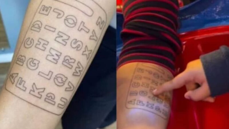 Padres se tatúan abecedario en el antebrazo para que su hijo autista se pueda comunicar con ellos