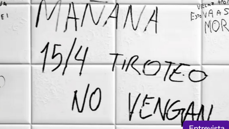 Imagen de una pared donde dice escrito "Mañana 15/4 tiroteo no vengan"