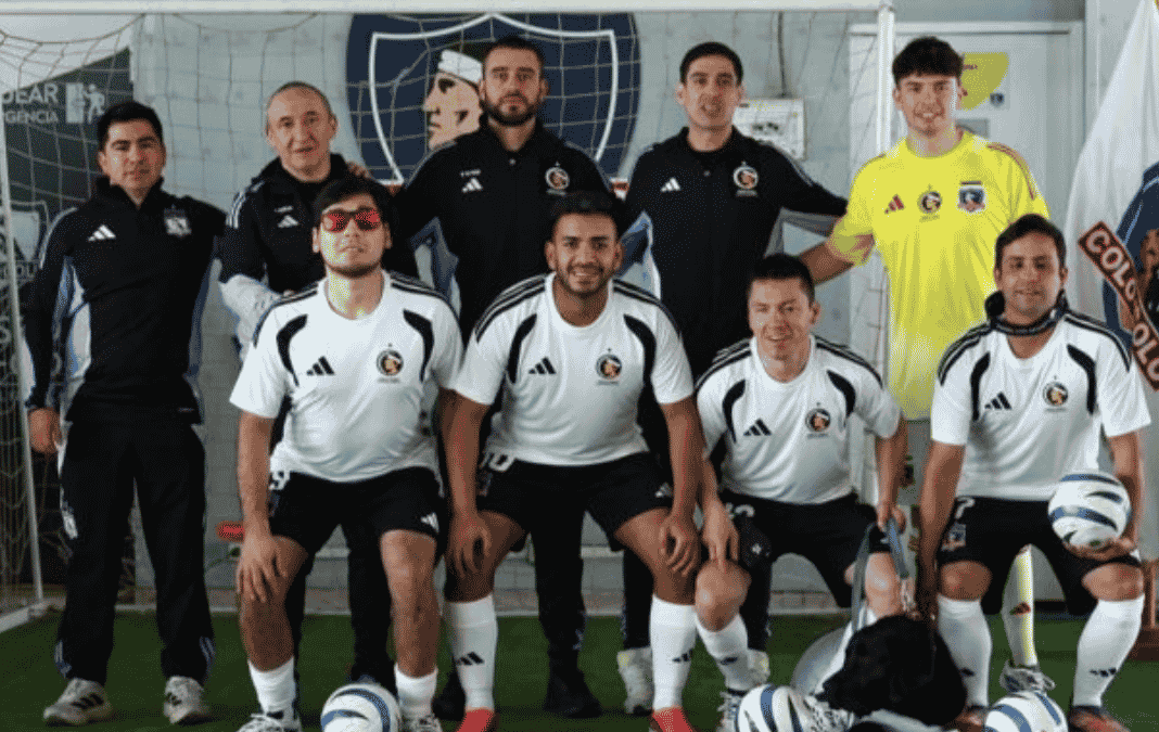 Equipo para ciegos de Colo Colo