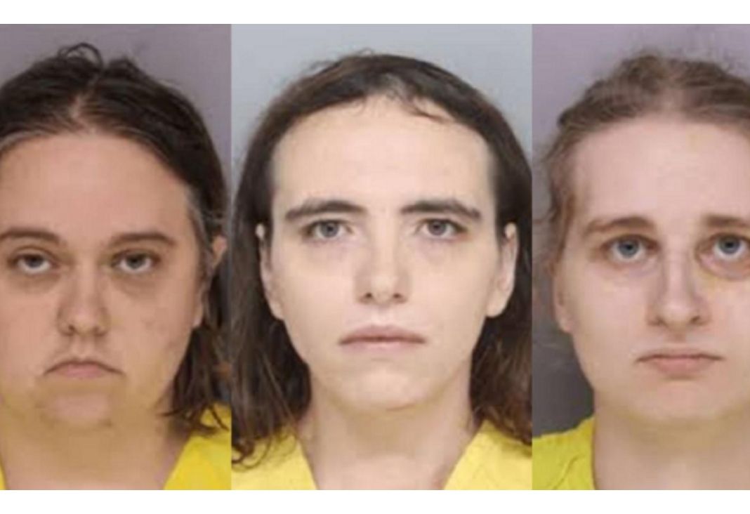 tres mujeres detenidas