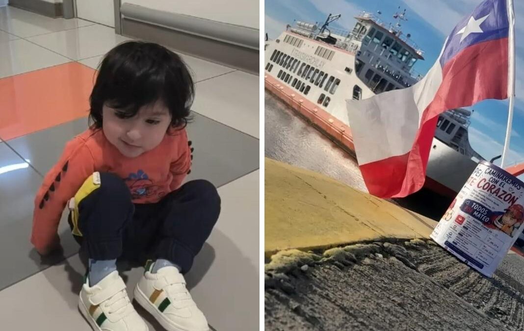 Niño sentado en el piso y transbordador de Chiloé