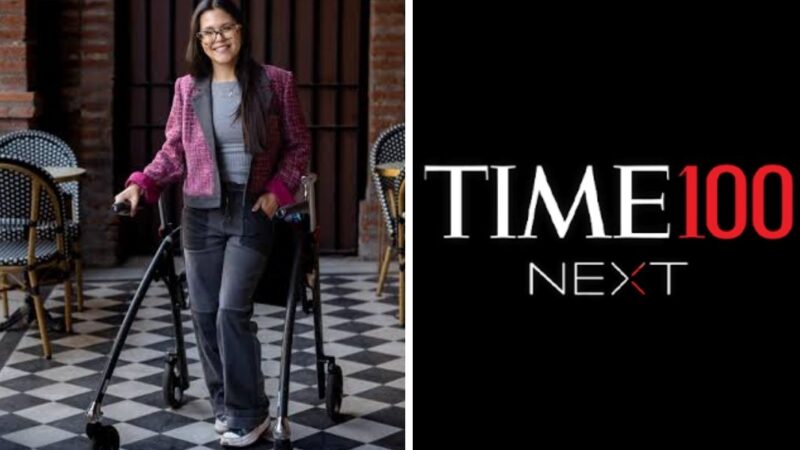 Joven con discapacidad mirando a la cámara y logo de Time next 100